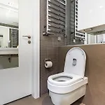 Adm Promenade Loft Maisonette - Parking Garage ברטיסלאבה