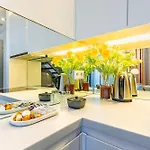 Adm Promenade Loft Maisonette - Parking Garage ברטיסלאבה