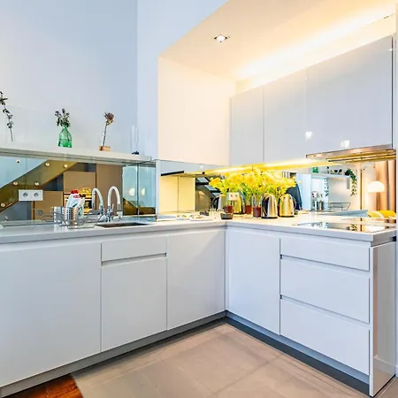 Adm Promenade Loft Maisonette - Parking Garage Apartmán Bratislava