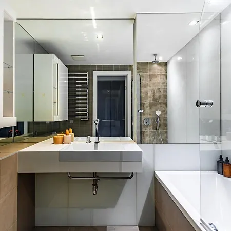 Adm Promenade Loft Maisonette - Parking Garage דירה ברטיסלאבה
