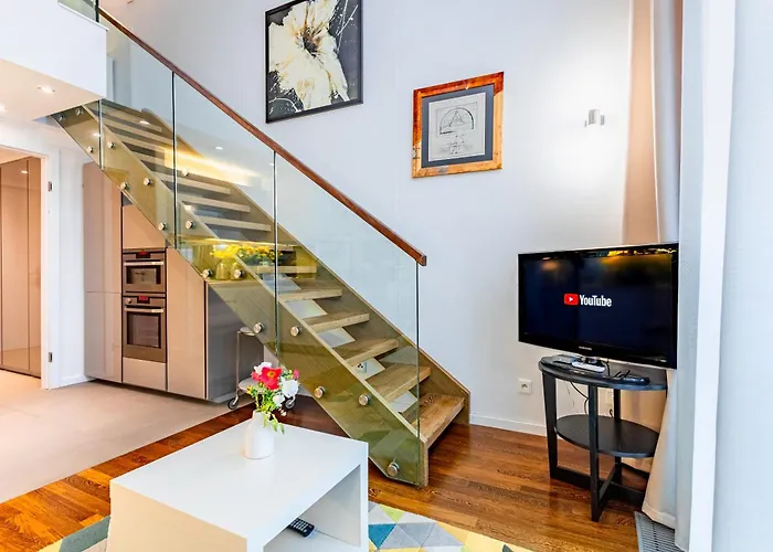 Adm Promenade Loft Maisonette - Parking Garage *