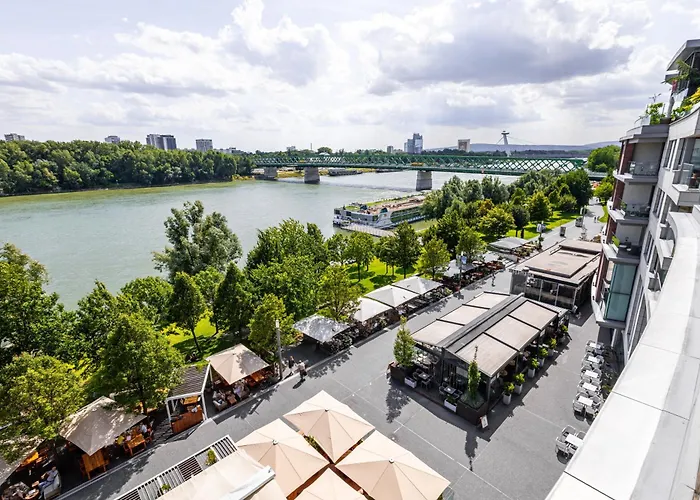 Apartment Adm Promenade Loft Maisonette - Parking Garage Bratislava