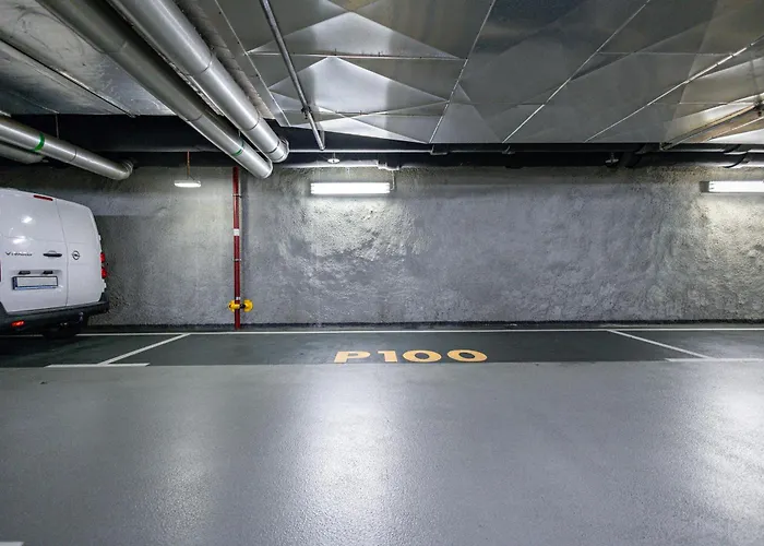 Adm Promenade Loft Maisonette - Parking Garage Lägenhet Bratislava