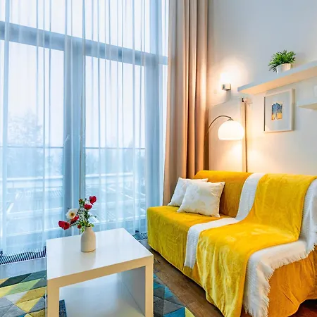 Adm Promenade Loft Maisonette - Parking Garage * ブラチスラヴァ